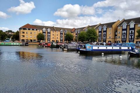 3 bedroom apartment to rent, Stephenson Wharf, Apsley Lock, Furnished, Available Now