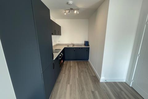 1 bedroom apartment to rent, Maiden Court, Nightingale Walk, Farnham, Surrey GU9