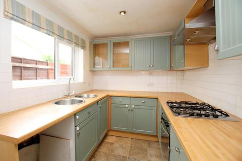 2 bedroom terraced house to rent, Silver Street, Peterborough PE2