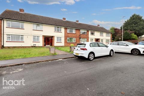 2 bedroom flat for sale, Maesbury, Bristol