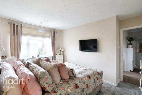 2 bedroom flat for sale, Maesbury, Bristol