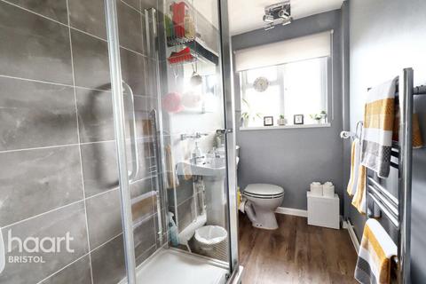 2 bedroom flat for sale, Maesbury, Bristol