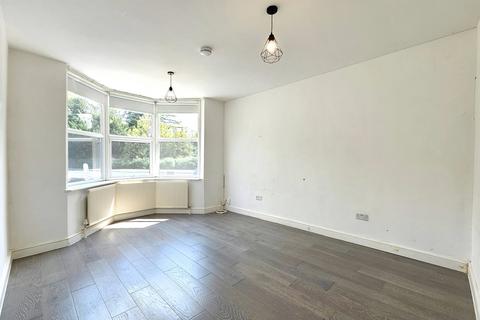 2 bedroom apartment for sale, Church Lane, London, N2