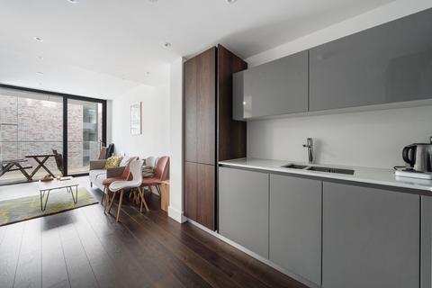 1 bedroom apartment to rent, Neroli House, Piazza Walk, London E1