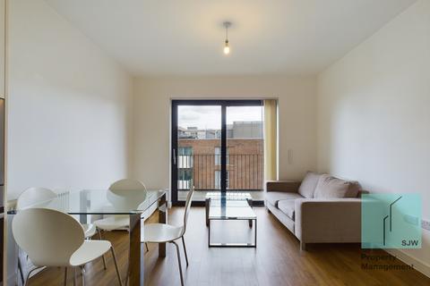 1 bedroom apartment to rent, Kingfisher Heights, London E16