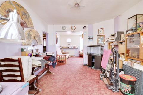 19 Askwith Road, Rainham, RM13 8EL