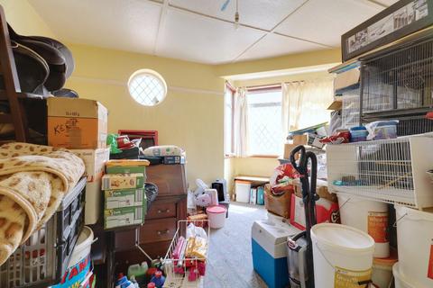 19 Askwith Road, Rainham, RM13 8EL