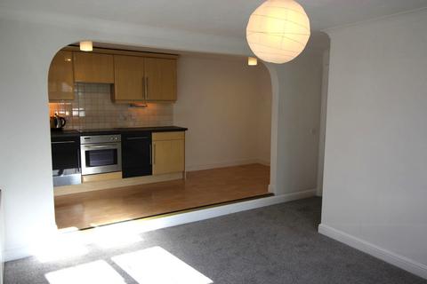 2 bedroom terraced house to rent, 2 bed Apt with parking Spinnakers, Aigburth