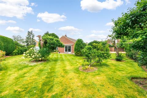 4 bedroom bungalow for sale, The Close, Great Barford, Bedfordshire, MK44