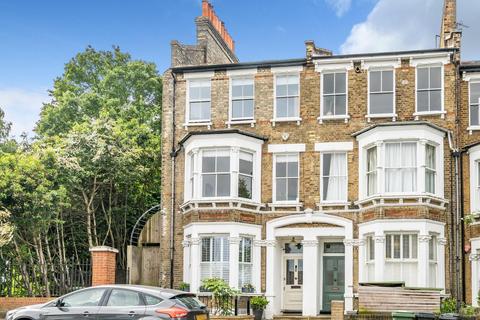 4 bedroom end of terrace house for sale, Kitto Road, New Cross