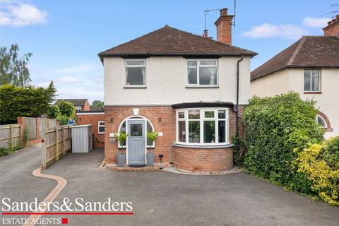 3 bedroom detached house for sale, Maples Drive, Alcester, B49