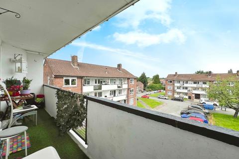 2 bedroom flat for sale, Woolston House, Moss Meadow Road, Salford, M6