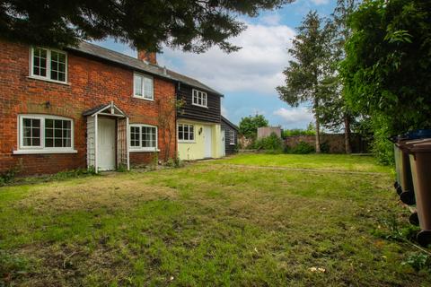 2 bedroom property for sale, Factory Yard, High Street, Cavendish, Sudbury, Suffolk, CO10 8AW