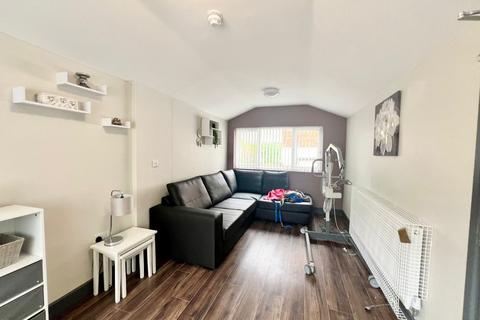 6 bedroom bungalow to rent, Cobden Street, Stoke-On-Trent ST3
