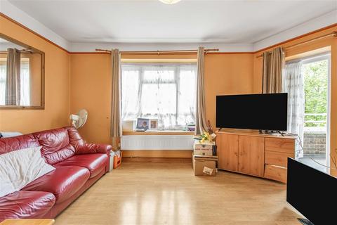 3 bedroom flat for sale, Balham Hill, SW12