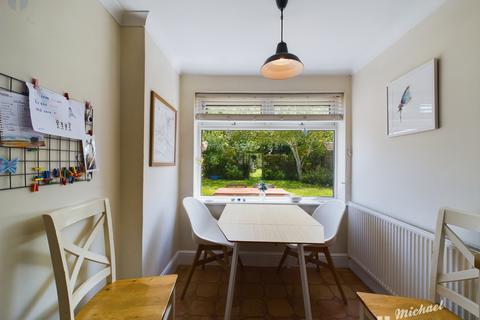 11 Bittenham Close, Stone, Aylesbury, HP17 8RY