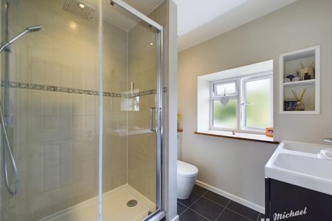 11 Bittenham Close, Stone, Aylesbury, HP17 8RY