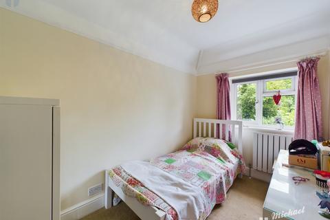 11 Bittenham Close, Stone, Aylesbury, HP17 8RY