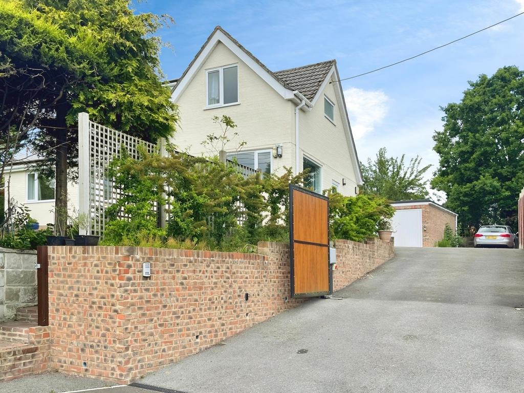 Lowford Hill Southampton So31 4 Bed Detached House For Sale £575 000