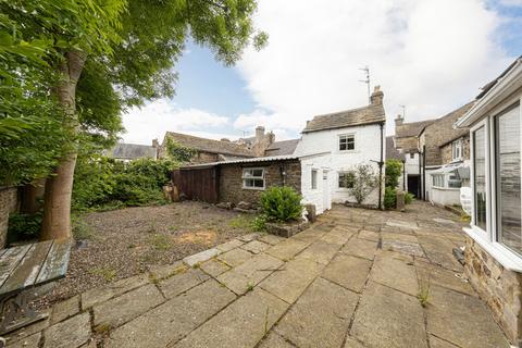 6 bedroom terraced house for sale, Blue Gentian House, 16-18 Market Place, Middleton-in-Teesdale, Barnard Castle, County Durham