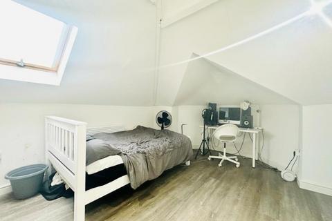 1 bedroom in a house share to rent, Park Road