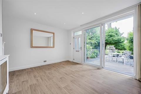 4 bedroom terraced house for sale, Paxton Terrace, SW1V