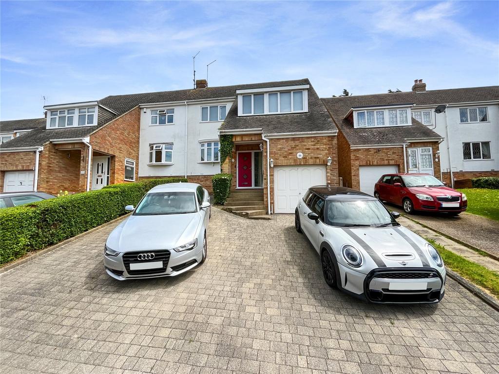 Wetheral Drive, Walderslade, Kent, ME5 3 bed semidetached house for