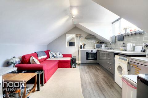 1 bedroom flat for sale, Park Road, Westcliff-On-Sea