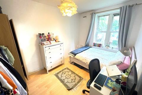 2 bedroom apartment to rent, Amhurst Road, Hackney, E8