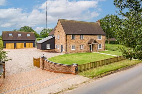 4 bedroom detached house for sale, Common Road, Fundenhall