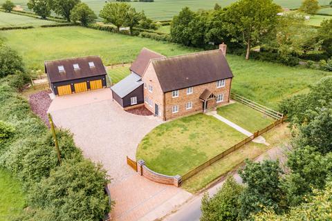 4 bedroom detached house for sale, Common Road, Fundenhall