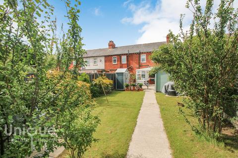 2 bedroom end of terrace house for sale, Trafalgar Street,  Lytham St. Annes, FY8