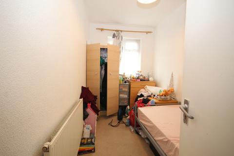 3 bedroom flat for sale, Church Lane, Kingsbury, London NW9