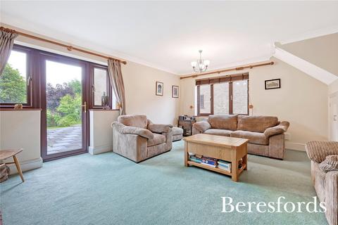 20 The Dell, Great Baddow, Chelmsford, CM2 7JY