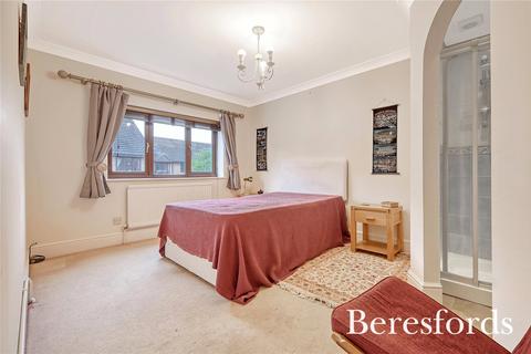 20 The Dell, Great Baddow, Chelmsford, CM2 7JY