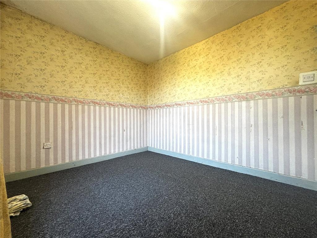 2nd Bedroom