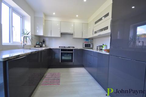 3 bedroom semi-detached house to rent, Chideock Hill, Styvechale Grange, Coventry, CV3
