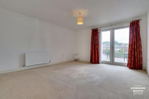 2 bedroom flat for sale, Pear Tree Close, Lichfield WS14