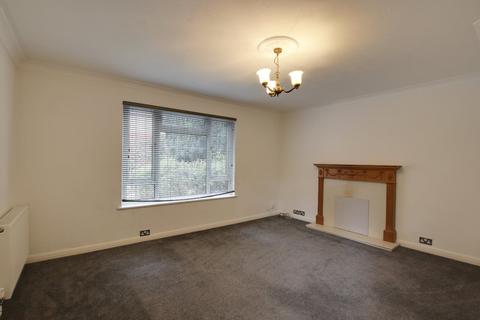 3 bedroom flat for sale, Warren Road, Worthing, BN14