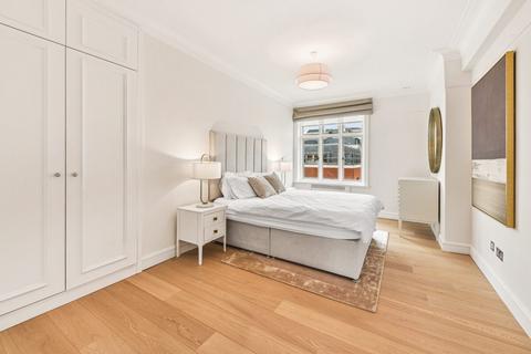 3 bedroom apartment to rent, South Audley Street, Mayfair, W1K