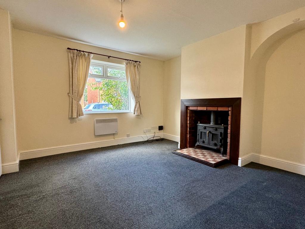 Eign Mill Road, Hereford, HR1 2 bed semidetached house £229,950