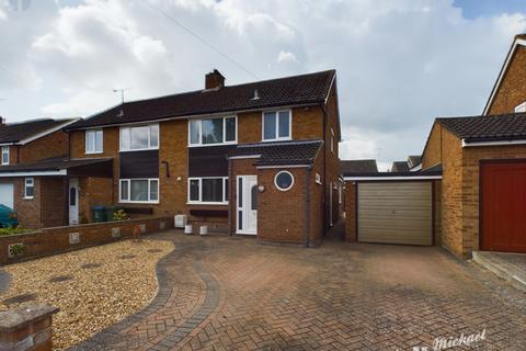 3 bedroom semi-detached house for sale, Dorset Place, Aylesbury, Buckinghamshire