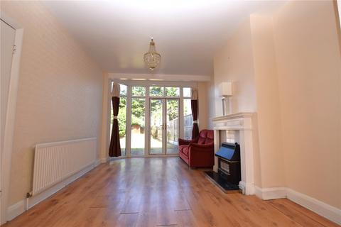 3 bedroom terraced house for sale, Norbury Gardens, Romford, RM6