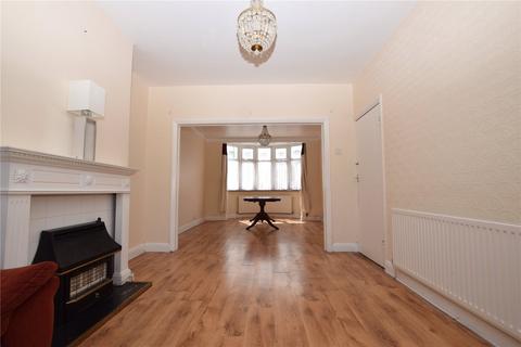 3 bedroom terraced house for sale, Norbury Gardens, Romford, RM6