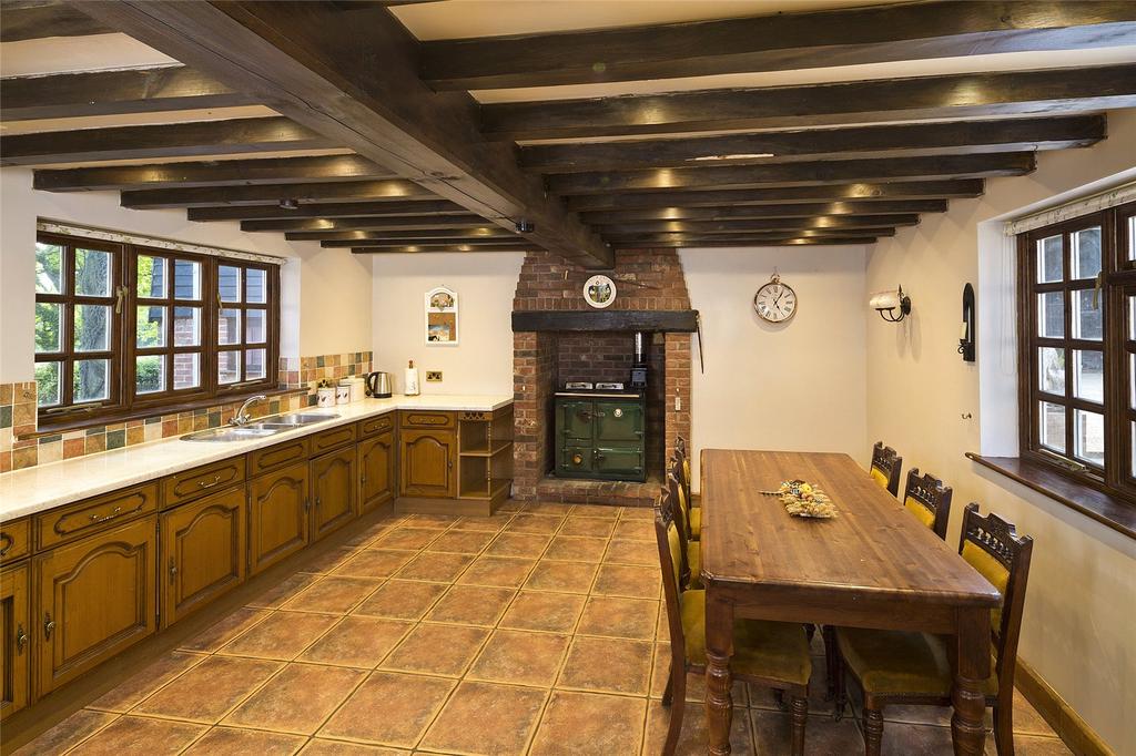 Kitchen/Breakfast Rm