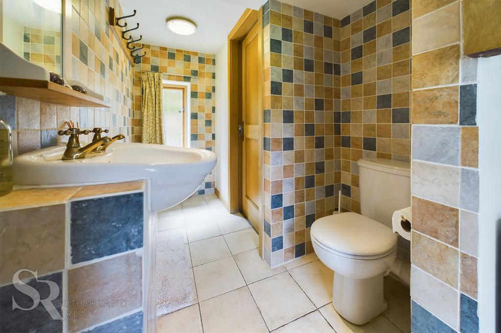 WC/Cloakroom