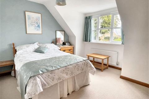 20 Atheling Road, Hythe, Southampton, SO45 6BR