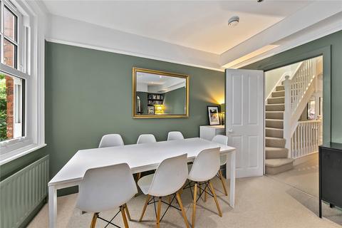 11a North Road, Richmond, TW9 4HA