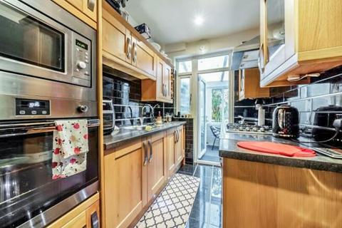 3 bedroom terraced house for sale, Beckway Road, London, SW16