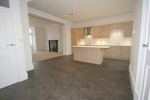 3 bedroom apartment to rent, 57 Beverley Terrace, Cullercoats, Tyne & Wear, NE30